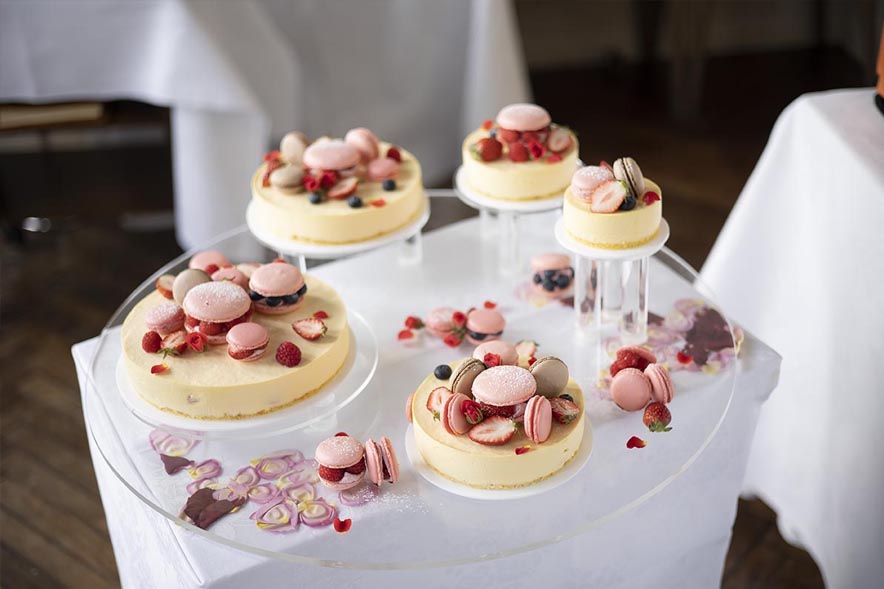 ウェディングケーキ